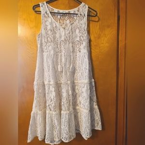 Taylor & Sage, Size L, See through White lace dress with floral patten